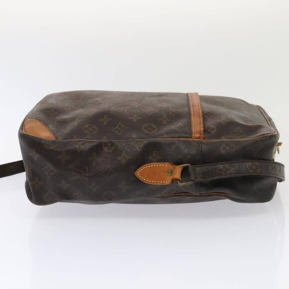 LOUIS VUITTON Monogram Danube GM Shoulder Bag - Picture 4 of 16